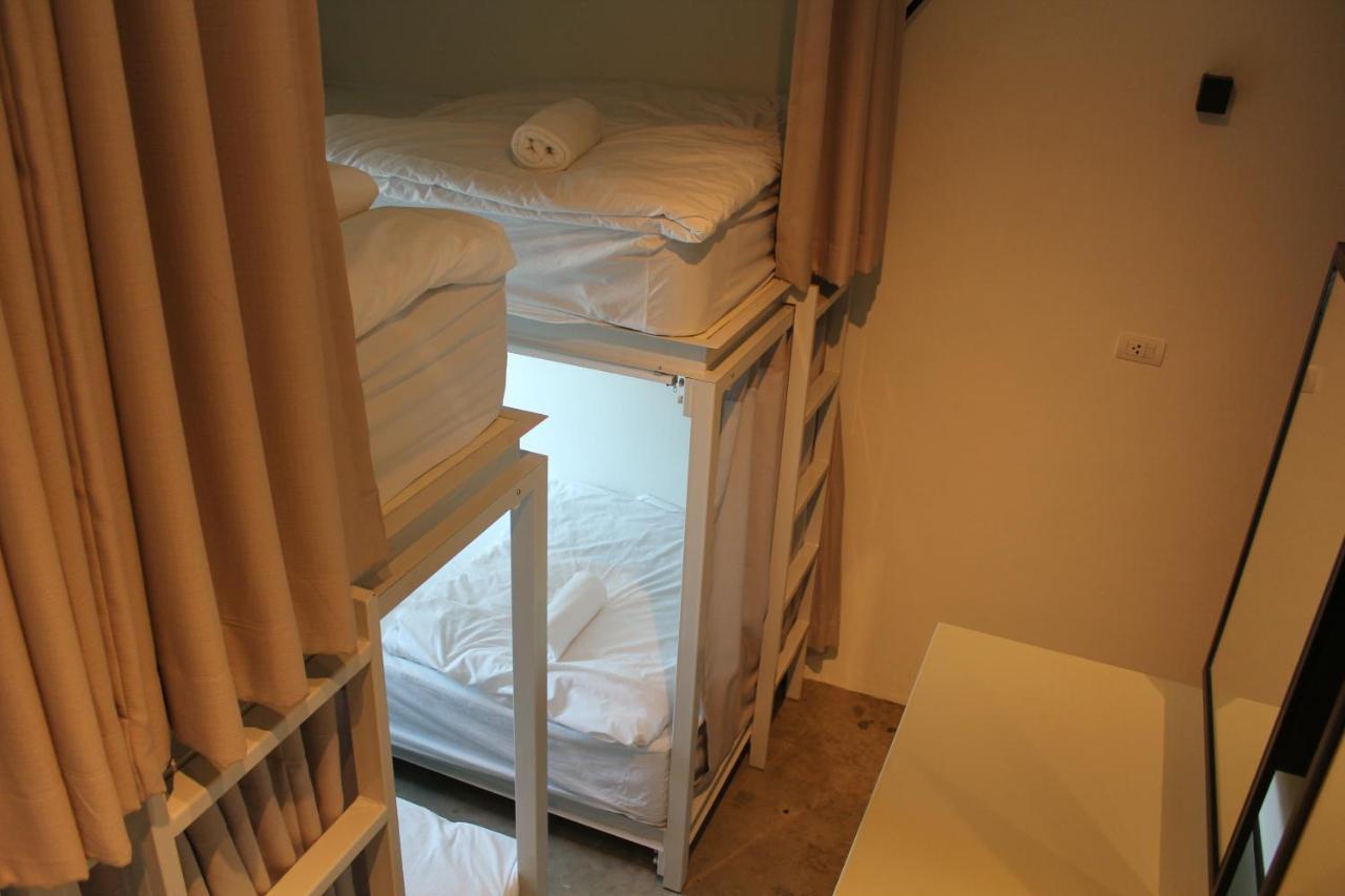 Bed 4-Bed Mixed Dormitory Room